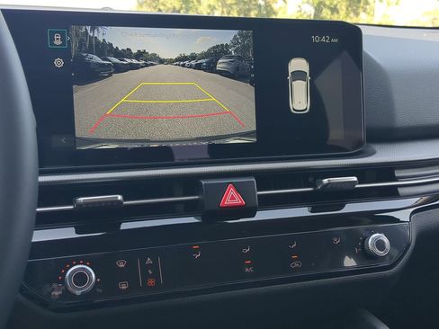 New 2026 Kia Sportage LX image 18