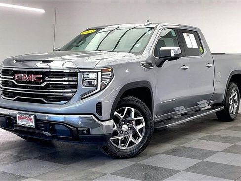 Used 2023 GMC Sierra 1500 SLT w/ SLT Premium Plus Package image 12
