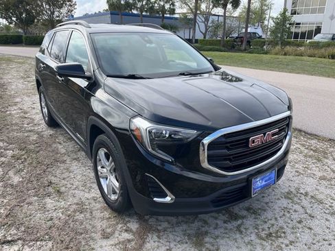 Used 2020 GMC Terrain SLE w/ Driver Convenience Package image 1