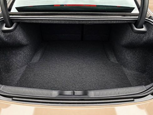 Used 2023 Dodge Charger R/T w/ Blacktop Package image 22