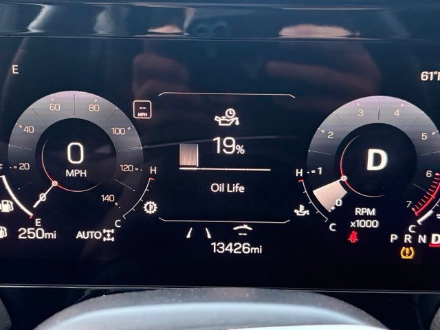 Used 2025 GMC Yukon XL Denali w/ Sun & Power Step Package AWD/4WD image 25
