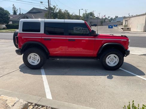 Used 2024 Ford Bronco Heritage Edition AWD/4WD image 4