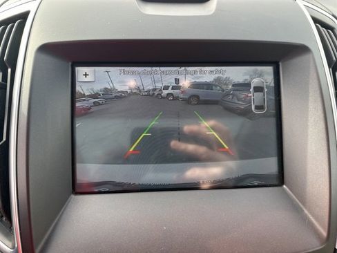 Used 2017 Ford Edge Titanium w/ Technology Package image 13