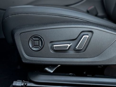 New 2026 Audi Q3 quattro 2.0T AWD/4WD image 19