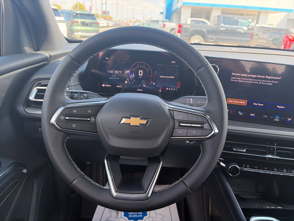 New 2027 Chevrolet Traverse LT w/ Sun and Wheel Package AWD/4WD image 15