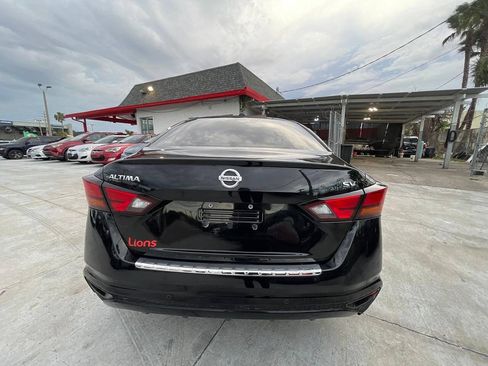Used 2021 Nissan Altima 2.5 SV FWD image 15
