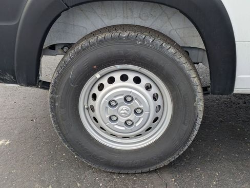 Used 2024 RAM ProMaster 2500 image 12