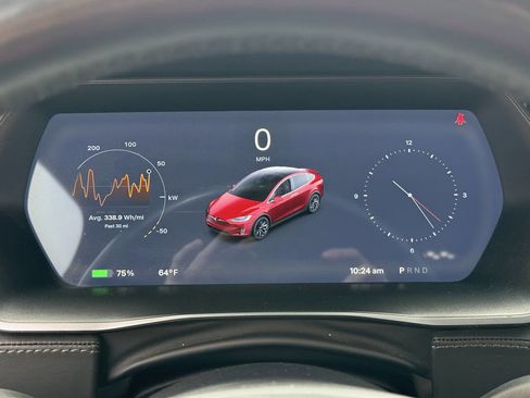 Used 2018 Tesla Model X 75D image 35