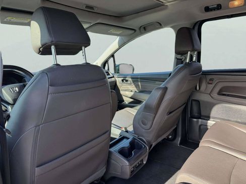 Used 2019 Honda Odyssey Touring image 40