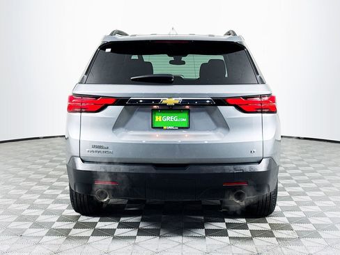 Used 2023 Chevrolet Traverse LT image 6