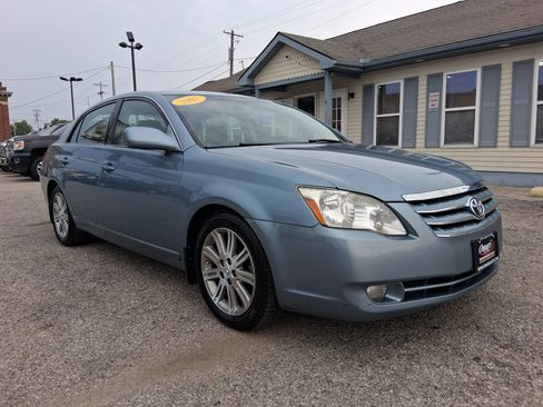 Used 2007 Toyota Avalon Limited FWD image 1