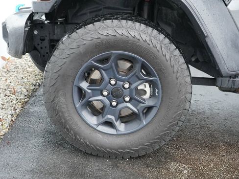 Used 2023 Jeep Wrangler Unlimited w/ Cold Weather Group AWD/4WD image 6