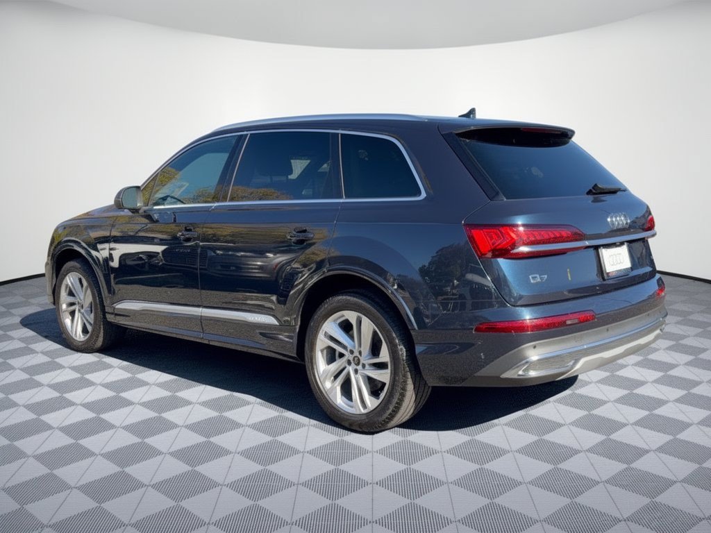 Used 2023 Audi Q7 3.0T Premium Plus w/ Premium Plus Package AWD/4WD image 3