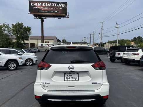Used 2019 Nissan Rogue S w/ Special Edition Package AWD/4WD image 11