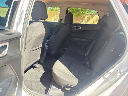 Used 2024 Kia Sportage LX AWD/4WD image 20