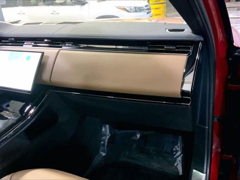 Used 2024 Land Rover Range Rover Sport Dynamic SE image 18