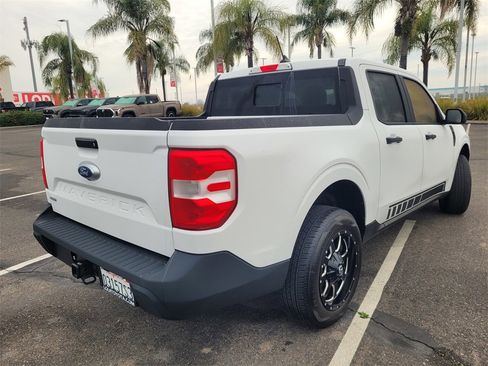 Used 2023 Ford Maverick XL image 4