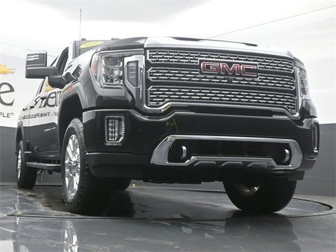 Used 2020 GMC Sierra 2500 Denali w/ Denali Ultimate Package image 3