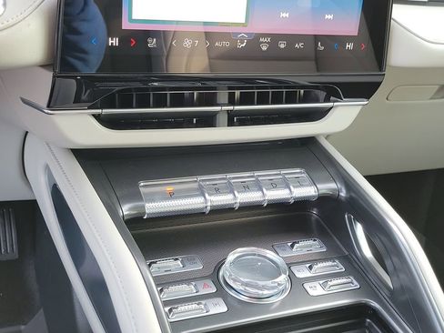 New 2026 Lincoln Nautilus Premier w/ Equipment Group 102A image 28