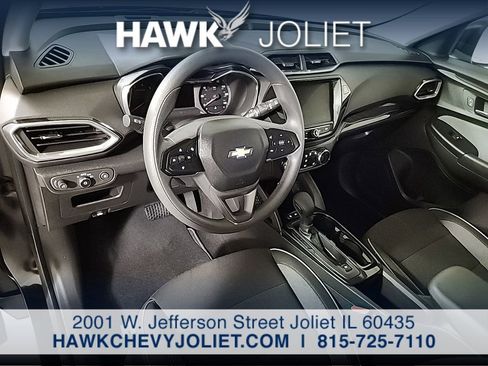 Used 2023 Chevrolet TrailBlazer LT w/ Convenience Package FWD image 11