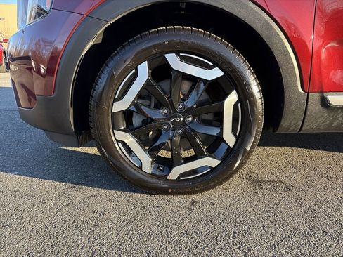 Used 2023 Kia Telluride S image 10