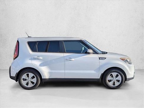 Used 2016 Kia Soul image 4