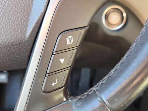 Used 2014 Hyundai Santa Fe GLS image 31