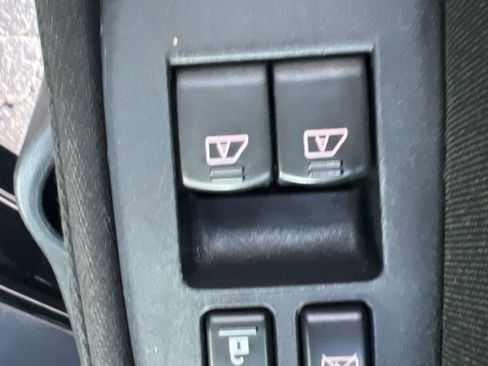 Used 2012 Nissan 370Z Roadster image 22