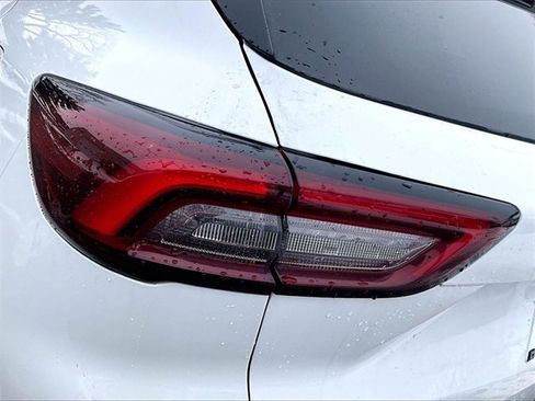 Used 2023 Ford Escape Active image 31