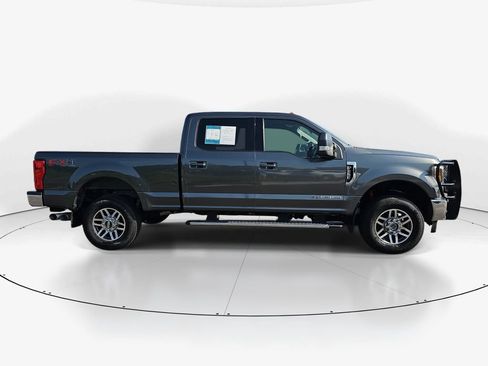 Used 2017 Ford F250 Lariat w/ Lariat Value Package AWD/4WD image 5