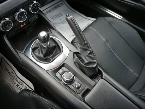 Used 2023 MAZDA MX-5 Miata Grand Touring image 19