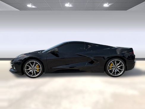 Used 2026 Chevrolet Corvette Stingray Coupe w/ 1LT RWD image 2