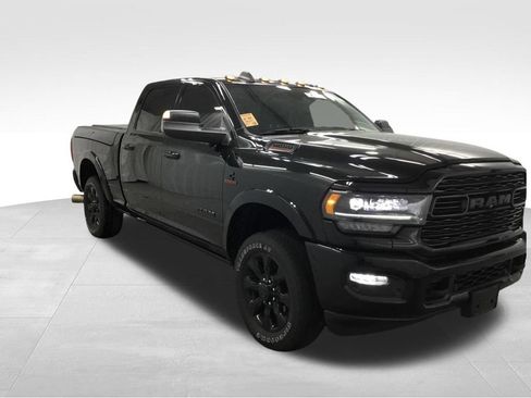Used 2022 RAM 3500 Limited AWD/4WD image 4