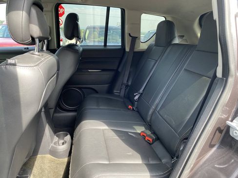 Used 2016 Jeep Compass High Altitude AWD/4WD image 16
