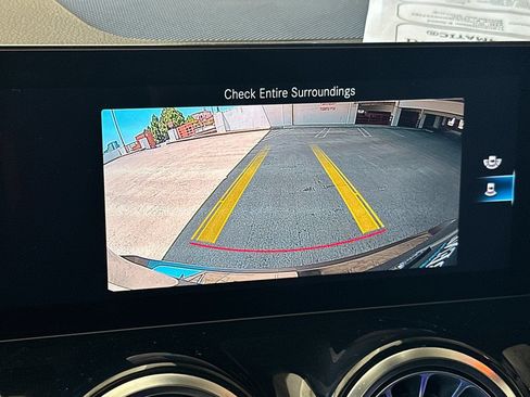 Certified 2022 Mercedes-Benz GLB 250 4MATIC image 27