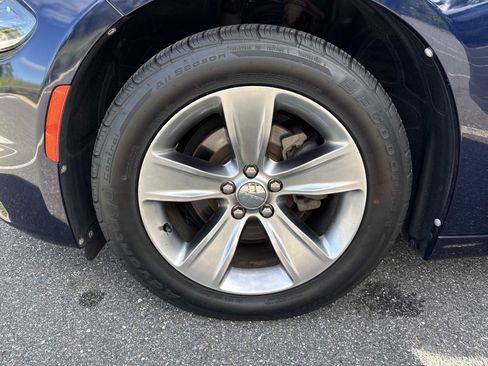 Used 2015 Dodge Charger SE w/ Sport Appearance Group RWD image 31