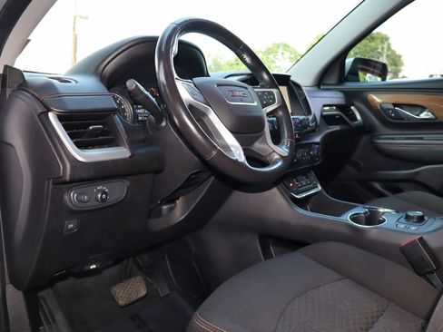 Used 2018 GMC Terrain SLE w/ Driver Convenience Package AWD/4WD image 19