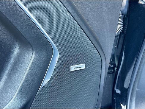 Used 2023 Chevrolet Tahoe Premier AWD/4WD image 22