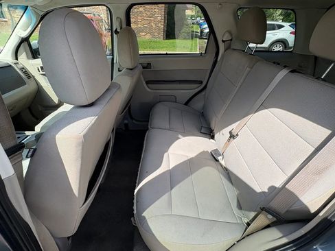 Used 2011 Ford Escape XLT w/ Class II Trailer Tow Pkg AWD/4WD image 23