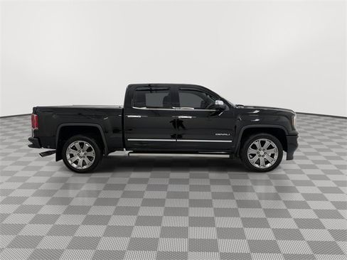 Used 2017 GMC Sierra 1500 Denali w/ Denali Ultimate Package image 12