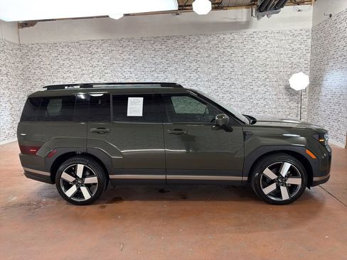 Used 2024 Hyundai Santa Fe Limited image 8