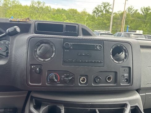 Used 2011 Ford E-250 and Econoline 250 w/ PWR Group RWD image 30