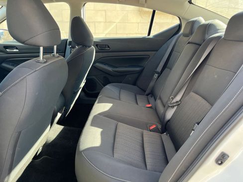 Used 2025 Nissan Altima 2.5 SV image 25