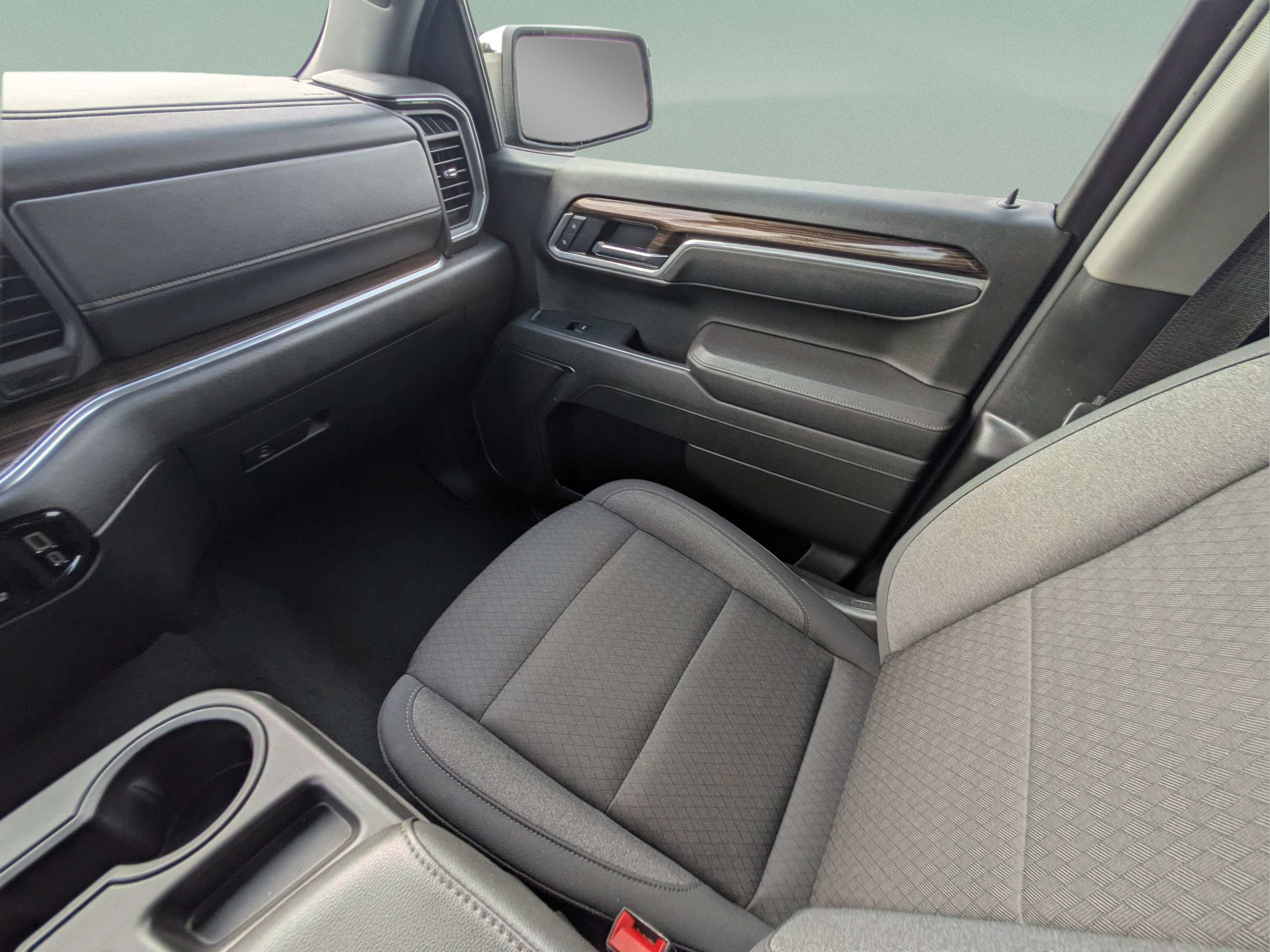 Used 2025 Chevrolet Silverado 1500 LT AWD/4WD image 14