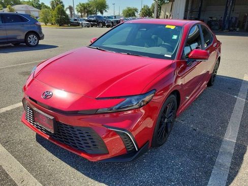 Used 2025 Toyota Camry SE w/ Multimedia Upgrade Package FWD image 8