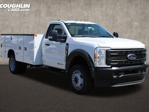 New 2024 Ford F550 4x4 Regular Cab Super Duty image 1