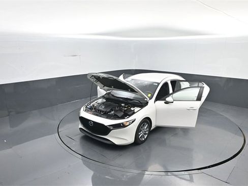 Used 2021 MAZDA MAZDA3 s image 40