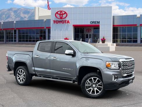 Used 2022 GMC Canyon Denali AWD/4WD image 1