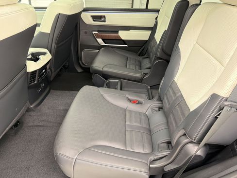 Used 2024 Toyota Sequoia Capstone AWD/4WD image 14