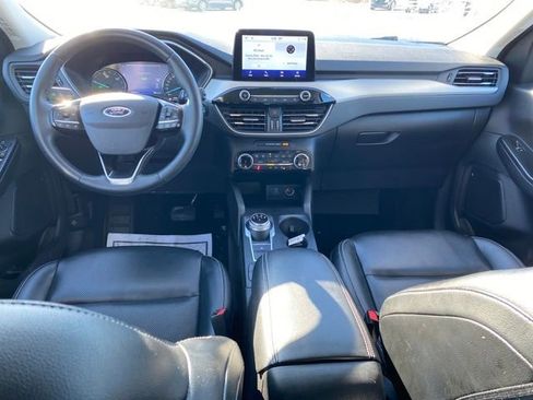 Used 2022 Ford Escape SEL image 6